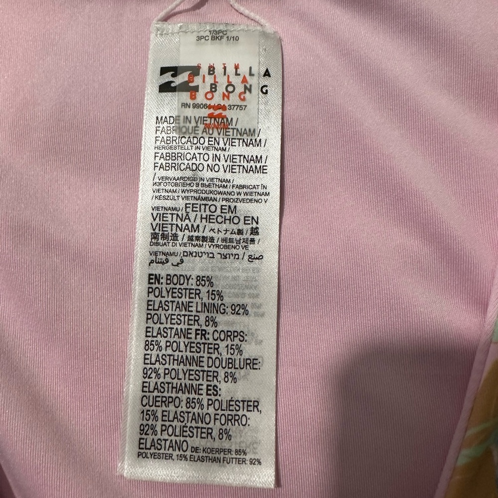 Sz M Billabong bathing suit.